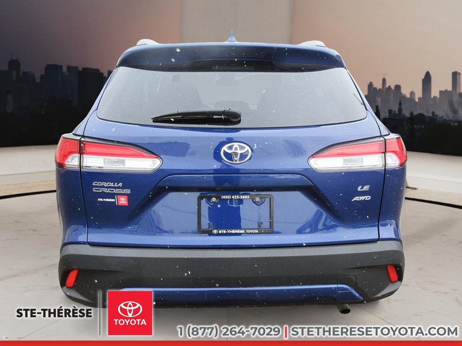 Toyota Corolla Cross LE Awd 2022-3