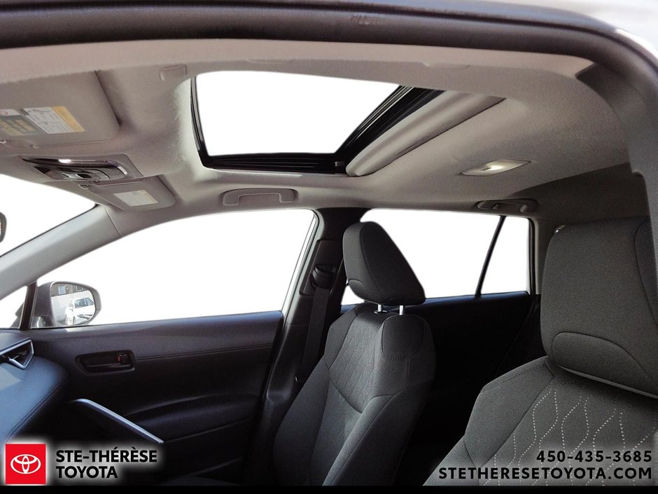 Toyota Corolla Cross LE Premium 2022-13