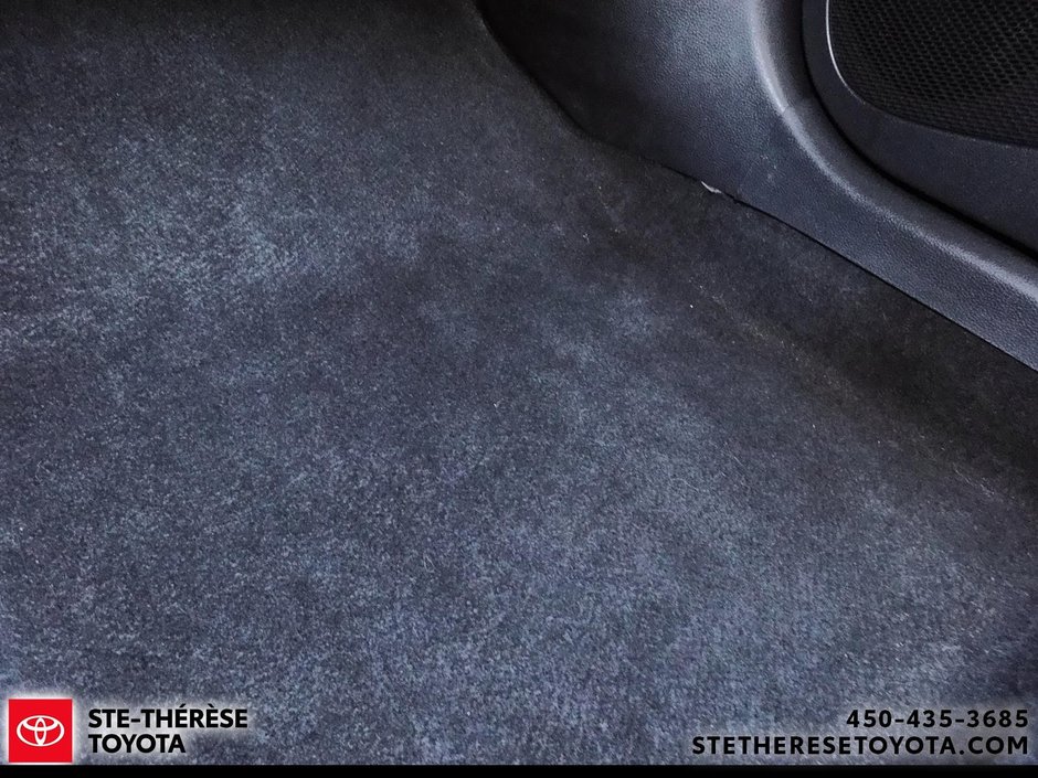 Toyota Corolla Cross LE Premium 2022-16