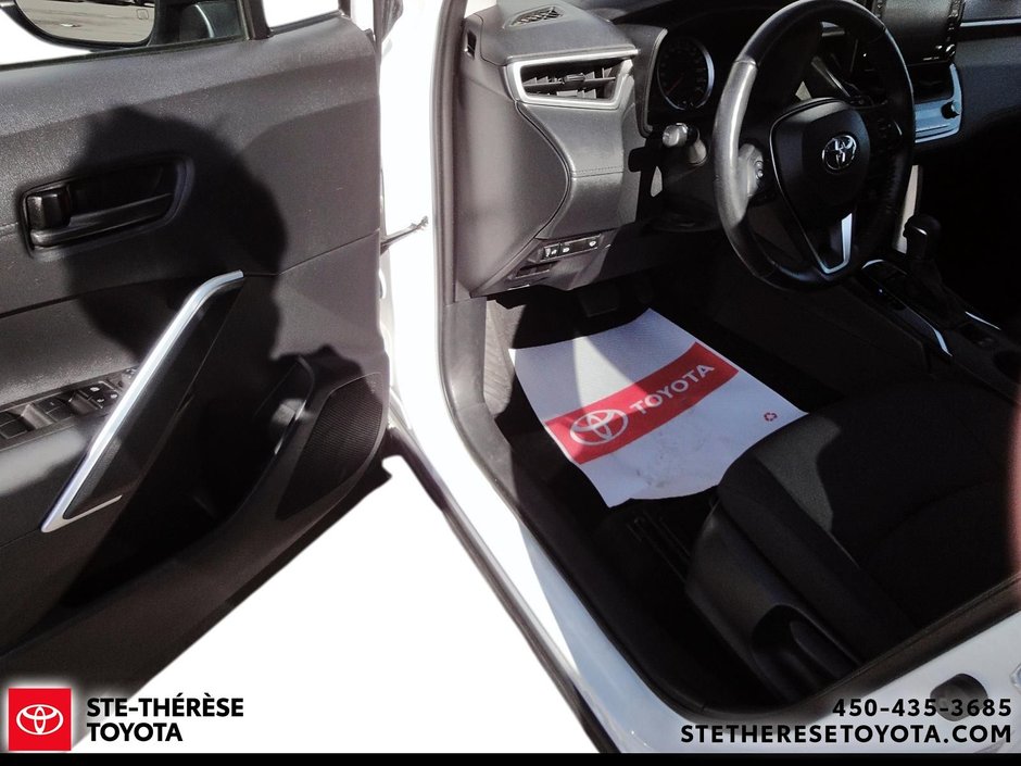 Toyota Corolla Cross LE Premium 2022-12