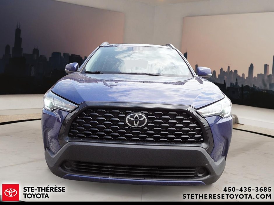 Toyota Corolla Cross LE Premium awd 2022-3