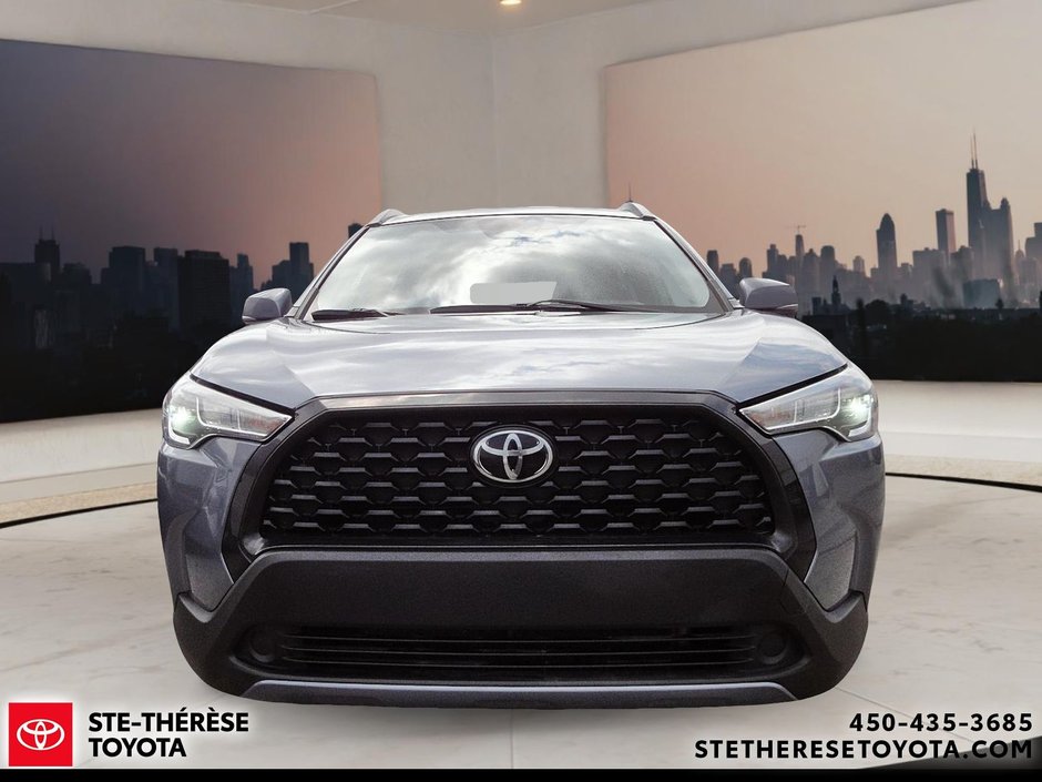 2023 Toyota Corolla Cross LE-3