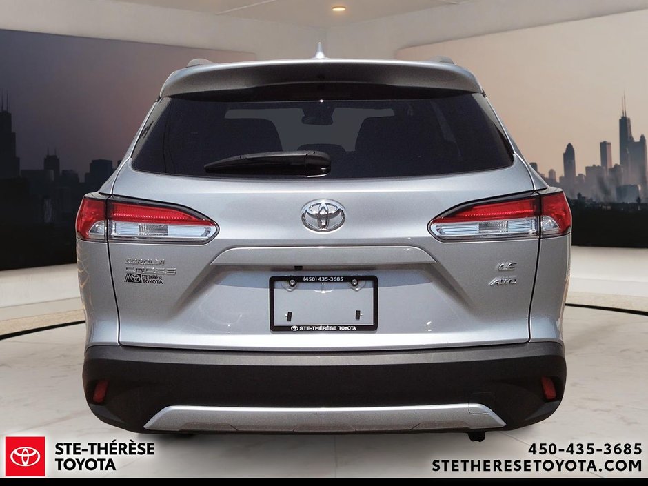 Toyota Corolla Cross LE PREMIUM 2023-4