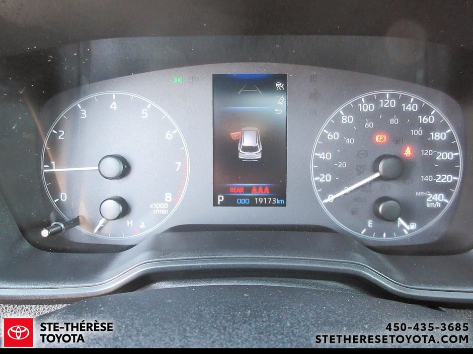 Toyota Corolla Cross LE Premium 2024-13