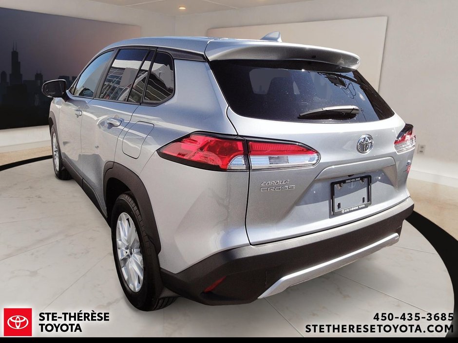 Toyota Corolla Cross LE 2024-7