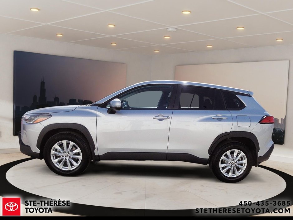 Toyota Corolla Cross LE 2024-0