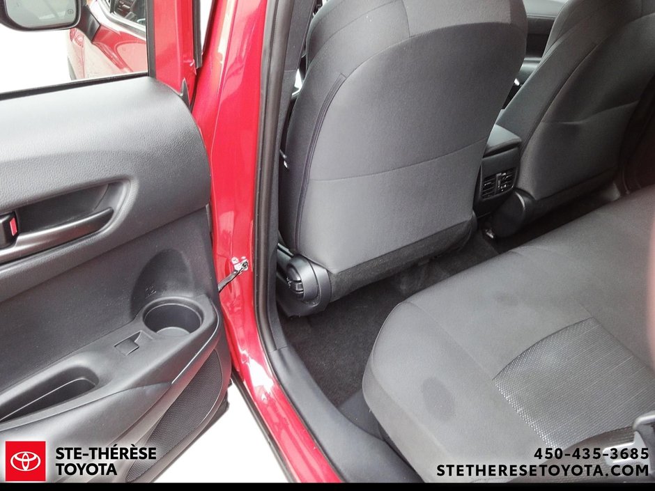 2024 Toyota Corolla Cross SE Hybride-8