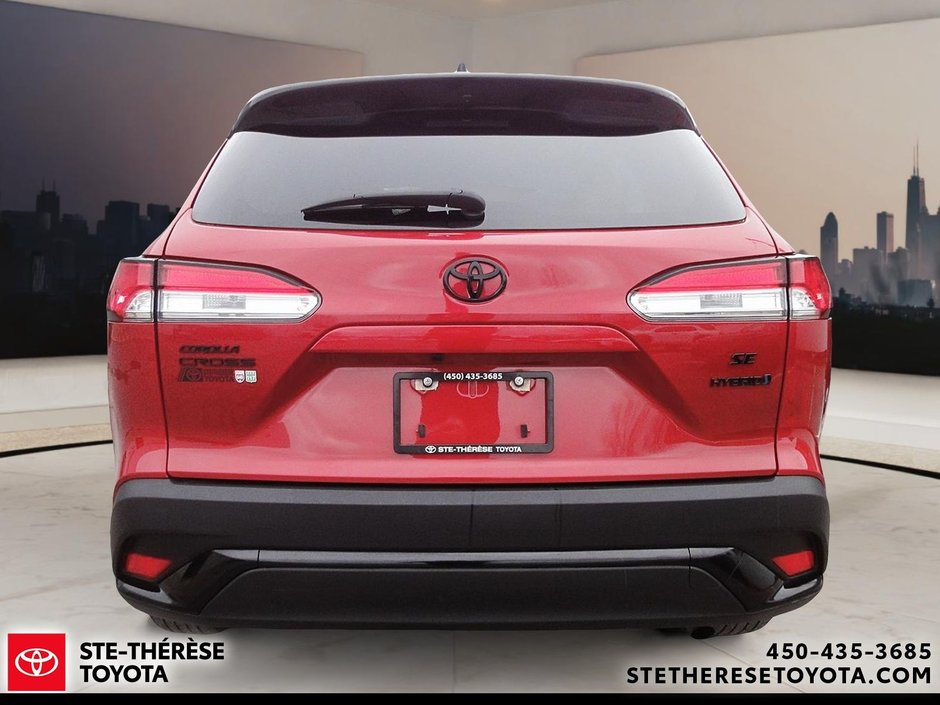 2024 Toyota Corolla Cross SE Hybride-5
