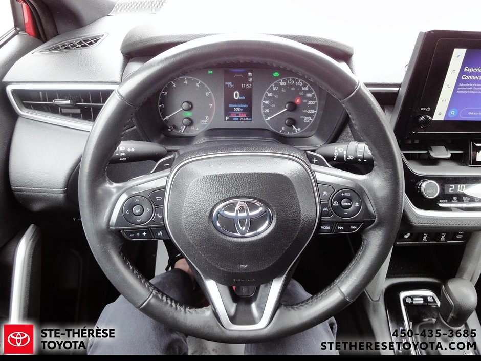 2024 Toyota Corolla Cross SE Hybride-16