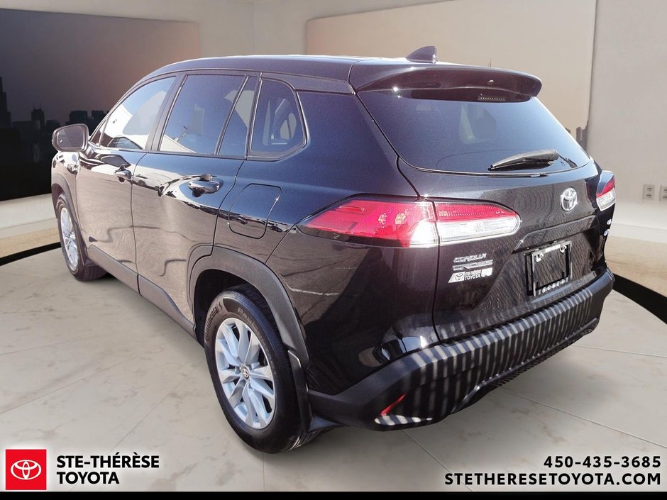 Toyota Corolla Cross LE AWD 2024-5