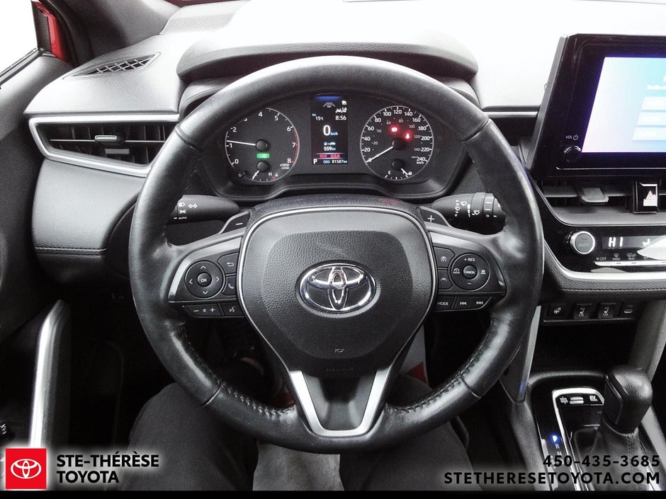 2024 Toyota Corolla Cross SE Hybride-17