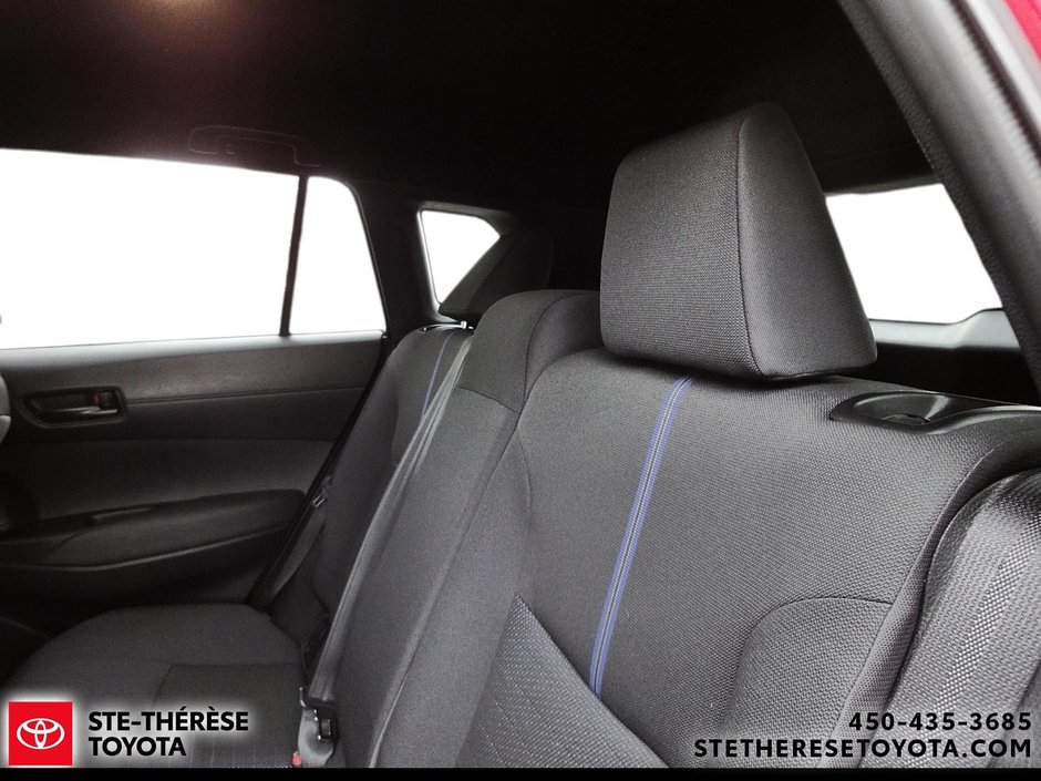 2024 Toyota Corolla Cross SE Hybride-10