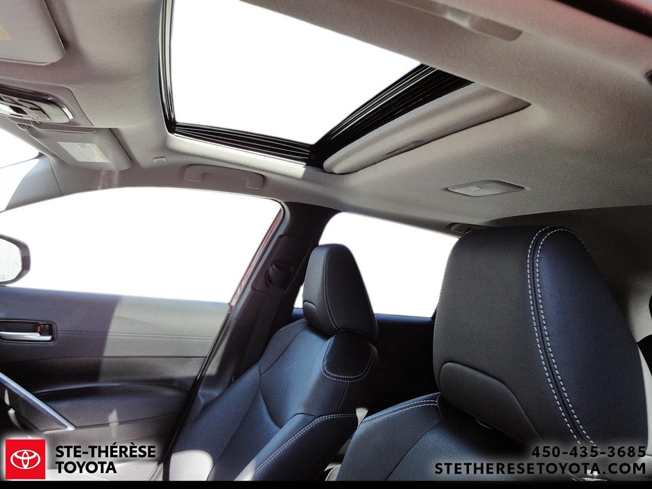 2025 Toyota Corolla Cross XLE AWD-11