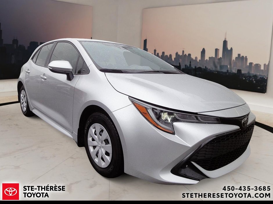 Toyota Corolla Hatchback Base 2021-4