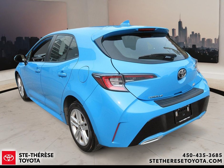 2022 Toyota Corolla Hatchback SE-2