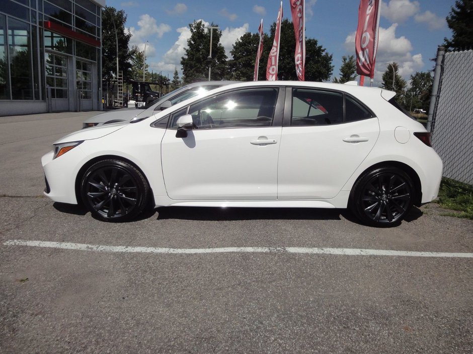 2023 Toyota Corolla Hatchback SE Upgrade-0