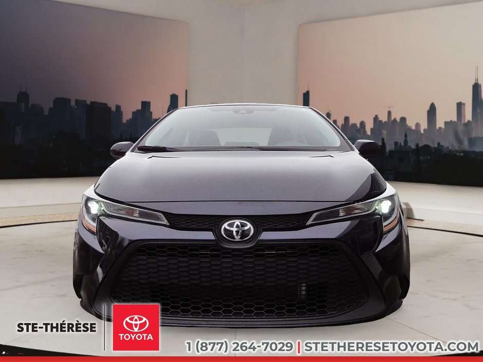 Toyota Corolla LE 2020-3
