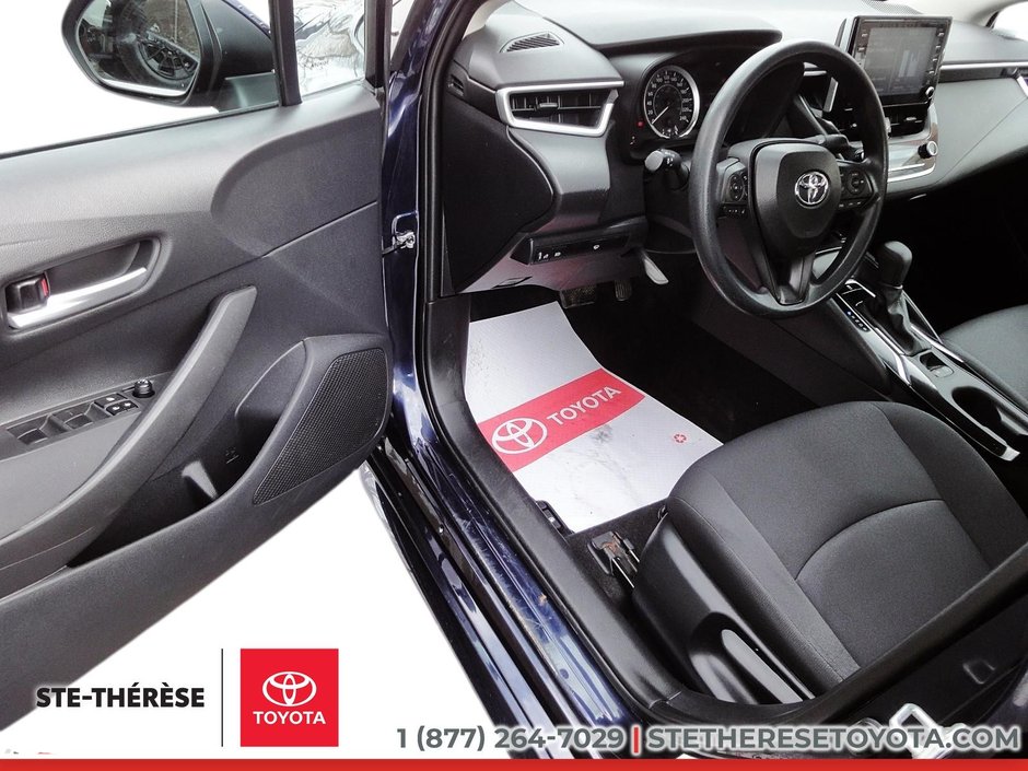 Toyota Corolla LE 2021-8