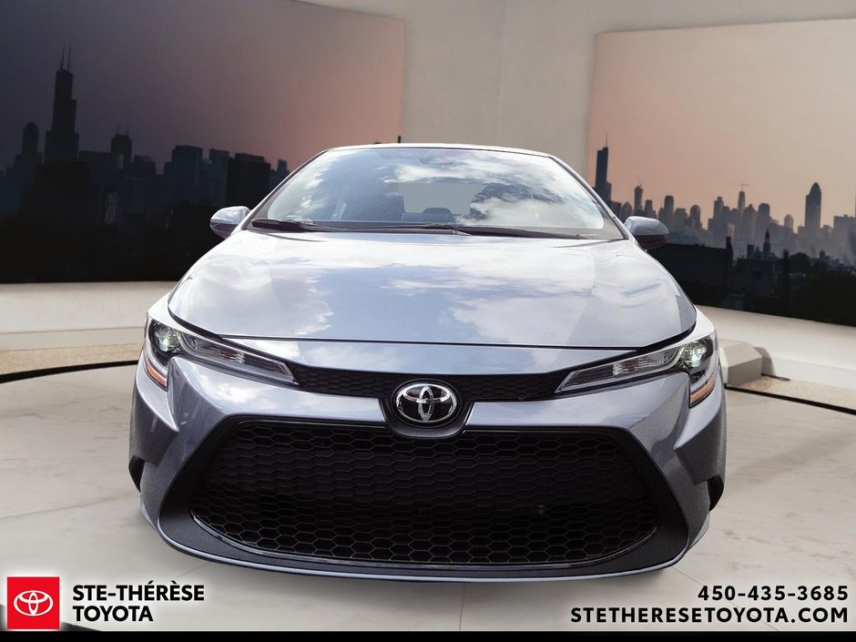 Toyota Corolla LE 2021-3