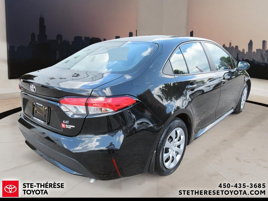 Toyota Corolla LE 2021-4