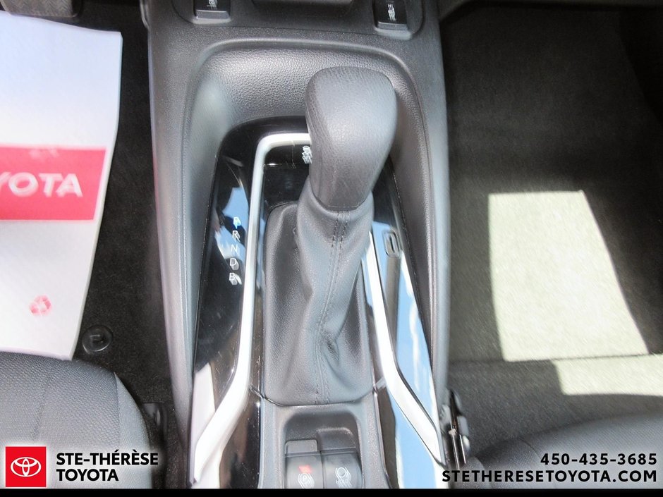 Toyota Corolla LE 2021-15