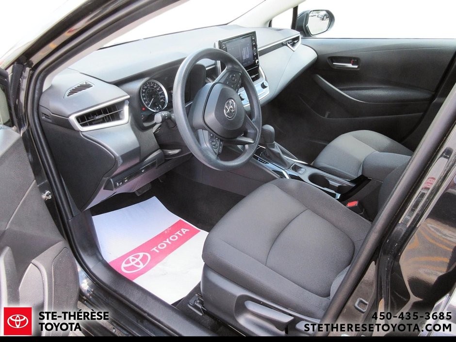Toyota Corolla LE 2021-8