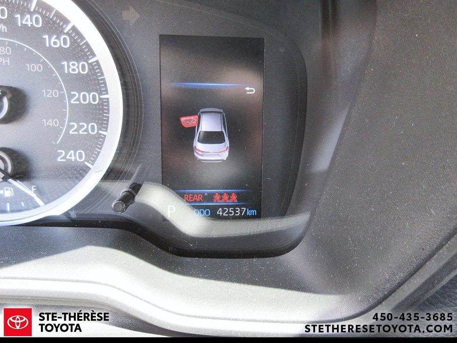 Toyota Corolla LE 2021-12