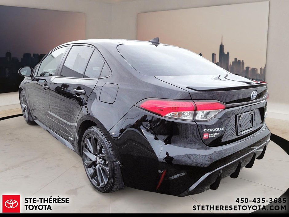 2023 Toyota Corolla awd Hybride SE-6