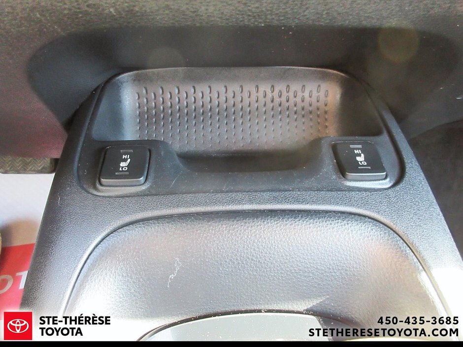 Toyota Corolla LE 2024-13