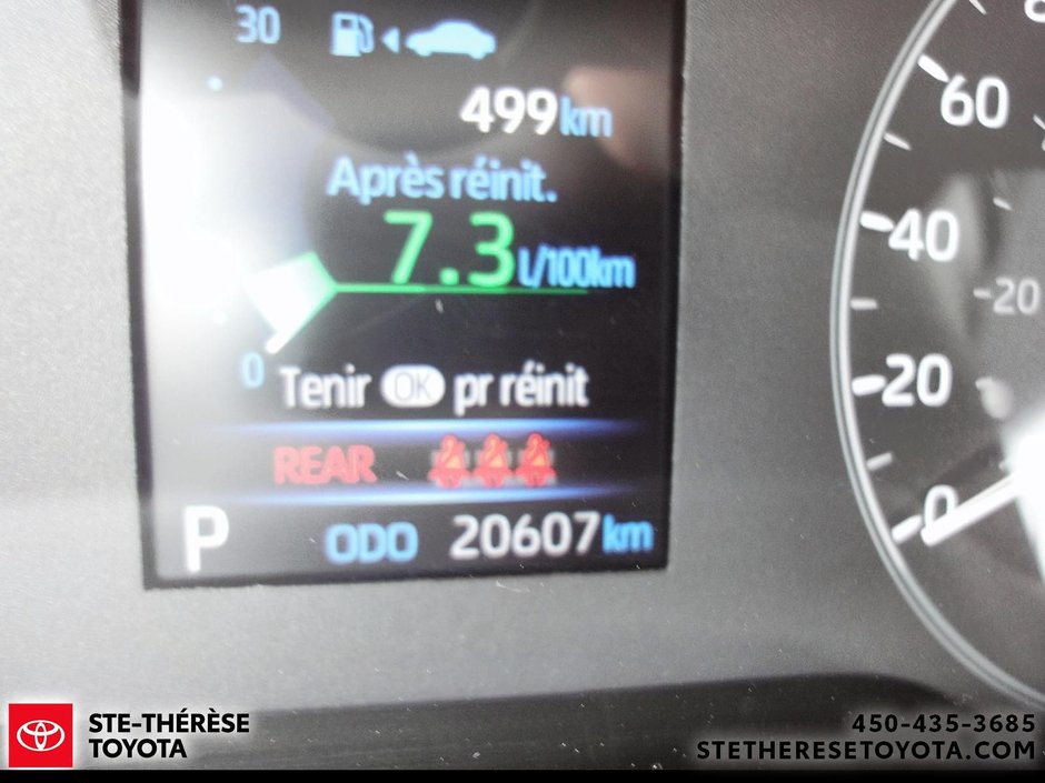 2024 Toyota Corolla LE-16