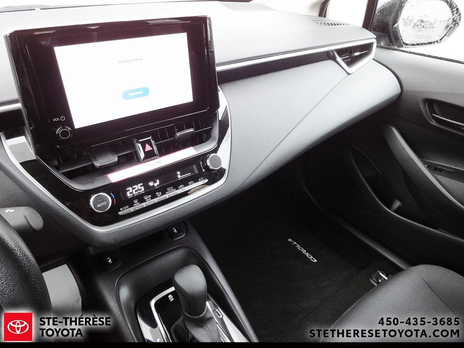 Toyota Corolla LE 2025-12