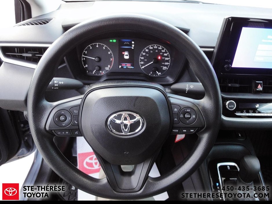 2025 Toyota Corolla LE-16
