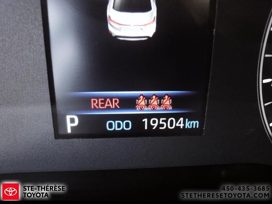 2025 Toyota Corolla LE-17