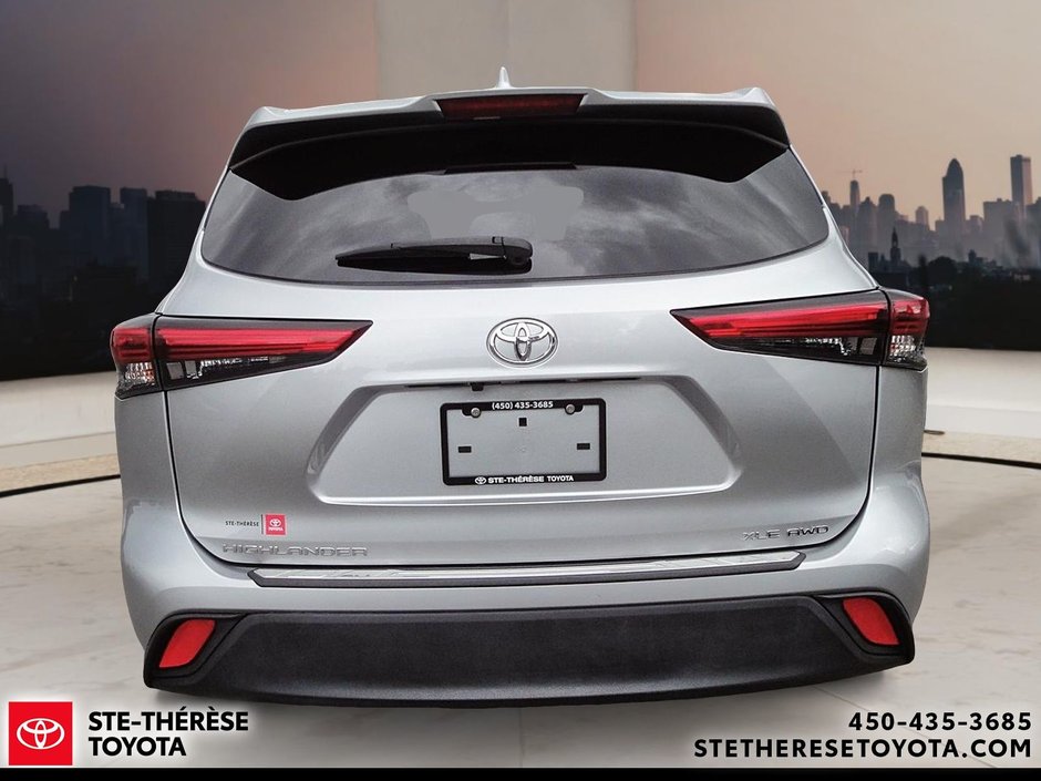 Toyota Highlander XLE AWD 2023-4