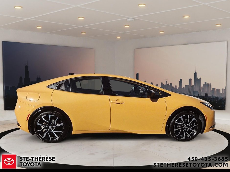 2025 Toyota Prius Plug-In Hybrid XSE Premium-5
