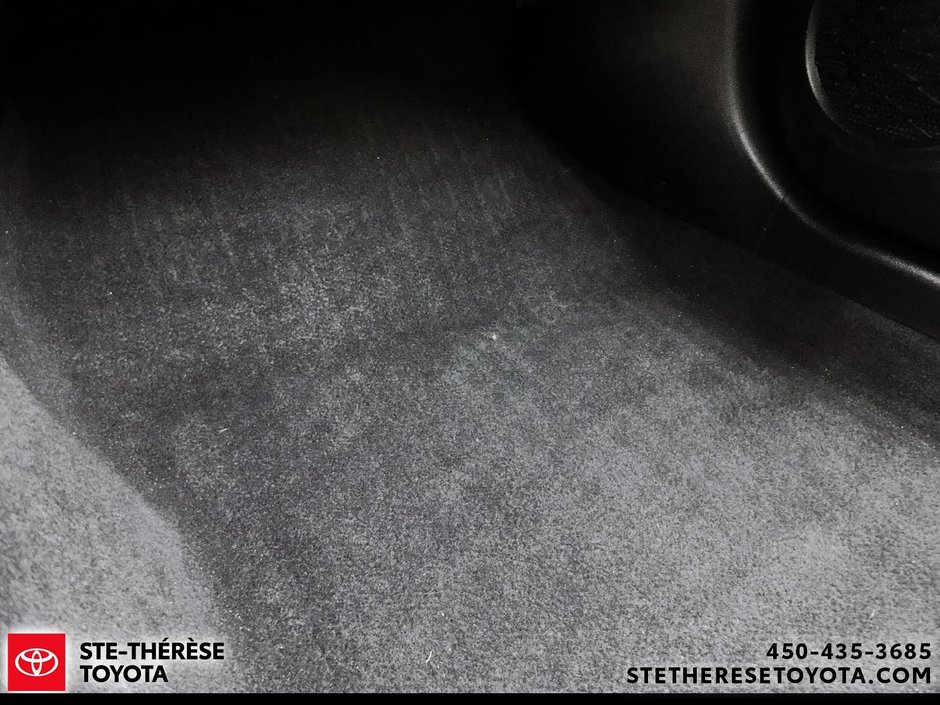 Toyota Prius Prime Upgrade 2022-15