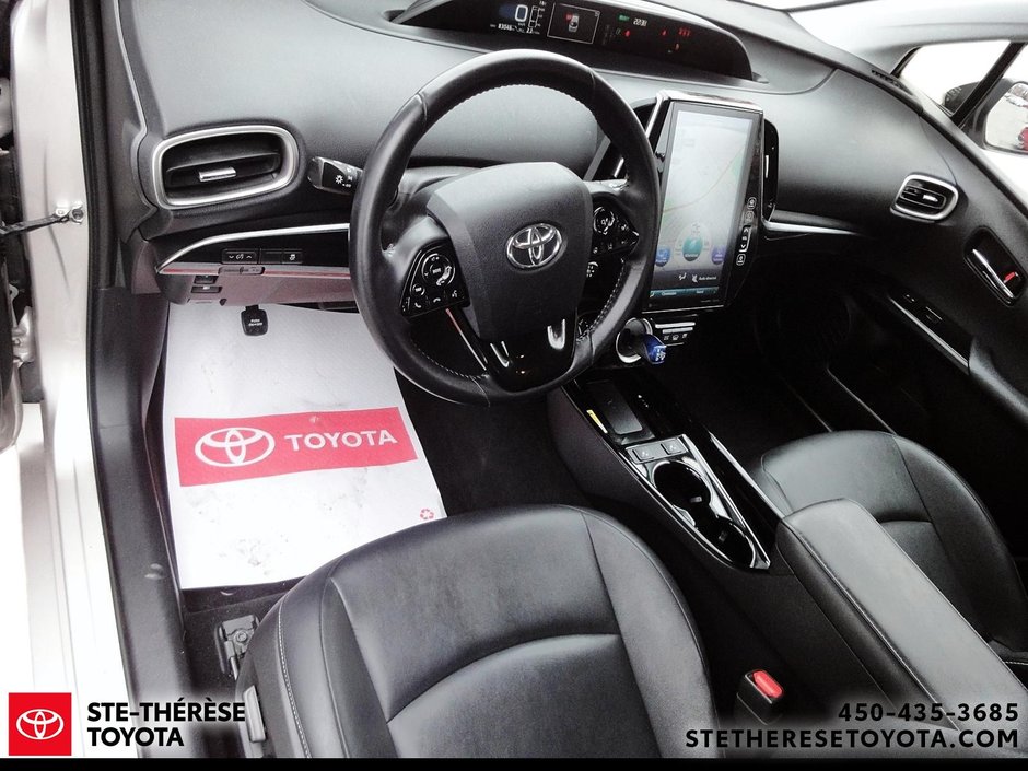 Toyota Prius Prime Upgrade 2022-13