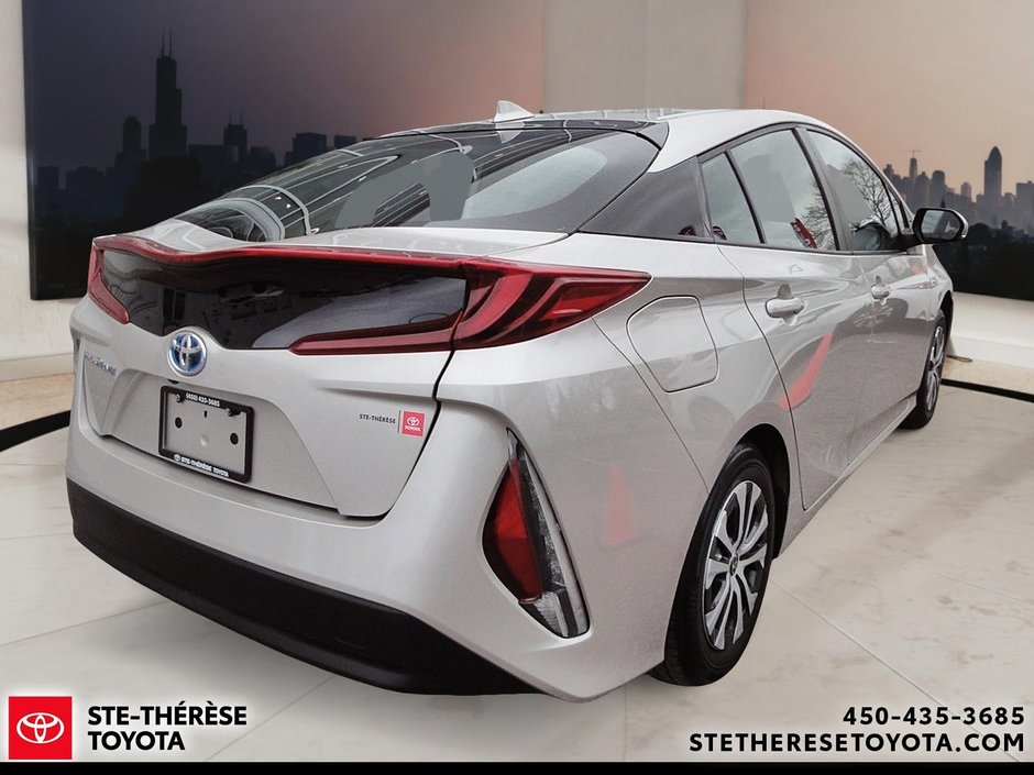 Toyota Prius Prime Upgrade 2022-4