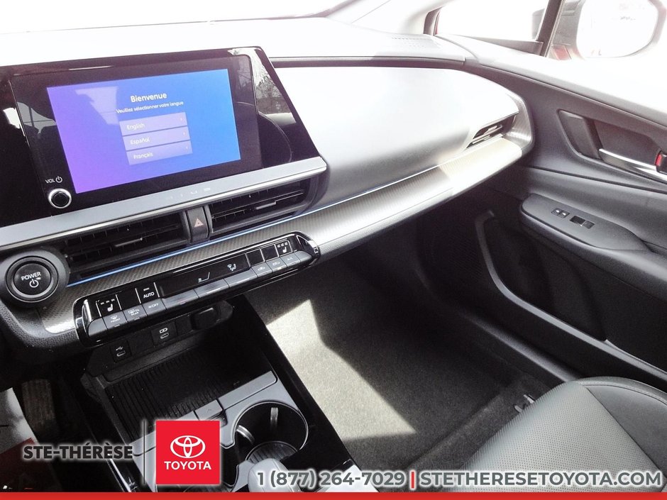 Toyota Prius XLE AWD-e 2024-12