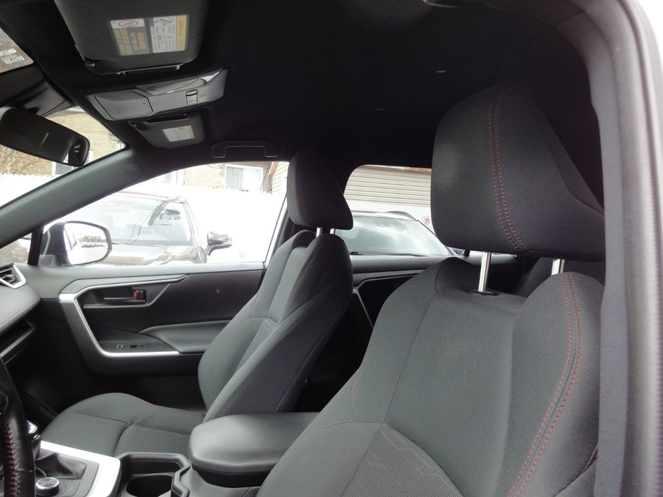 Toyota RAV4 Prime SE 2021-12
