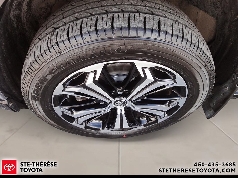 2022 Toyota RAV4 Prime XSE-1