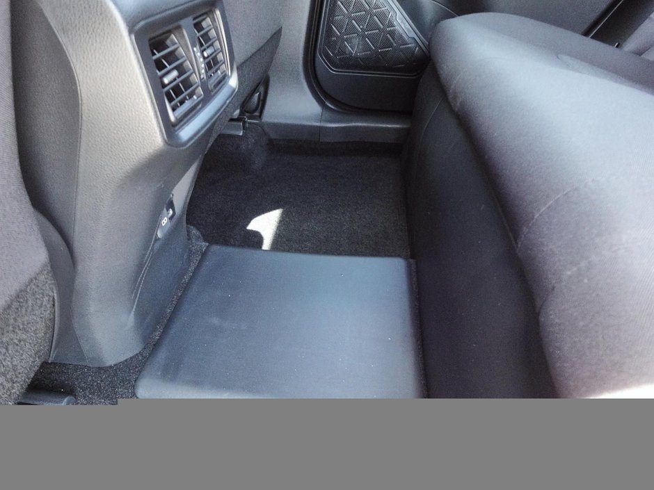 2023 Toyota RAV4 Prime SE branchable-10