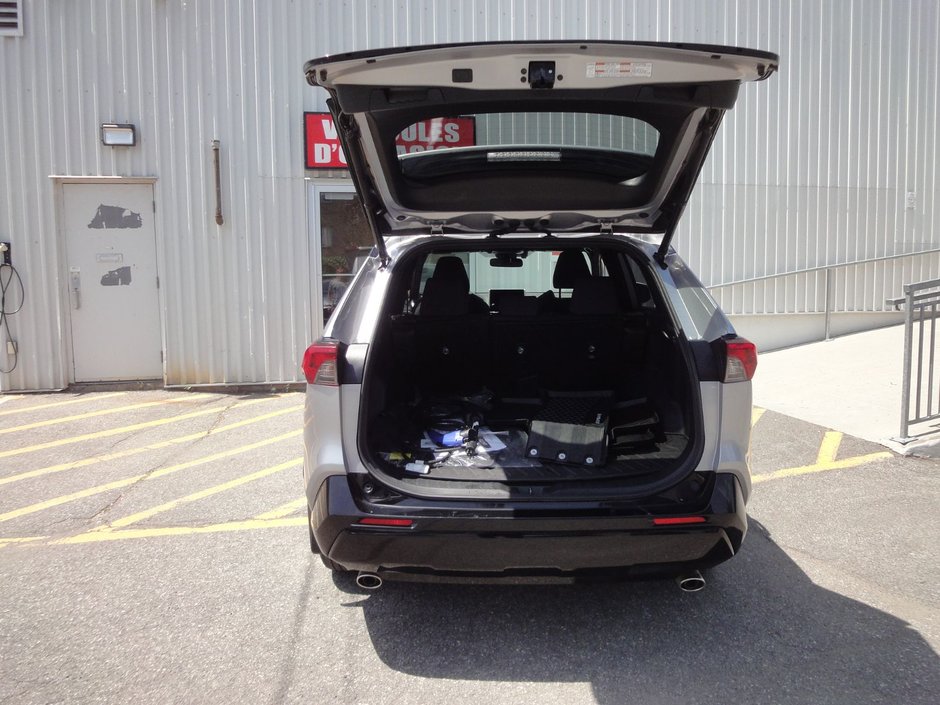 2023 Toyota RAV4 Prime SE branchable-6