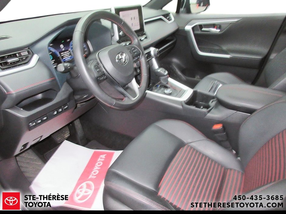 Toyota RAV4 Prime XSE 2023-8