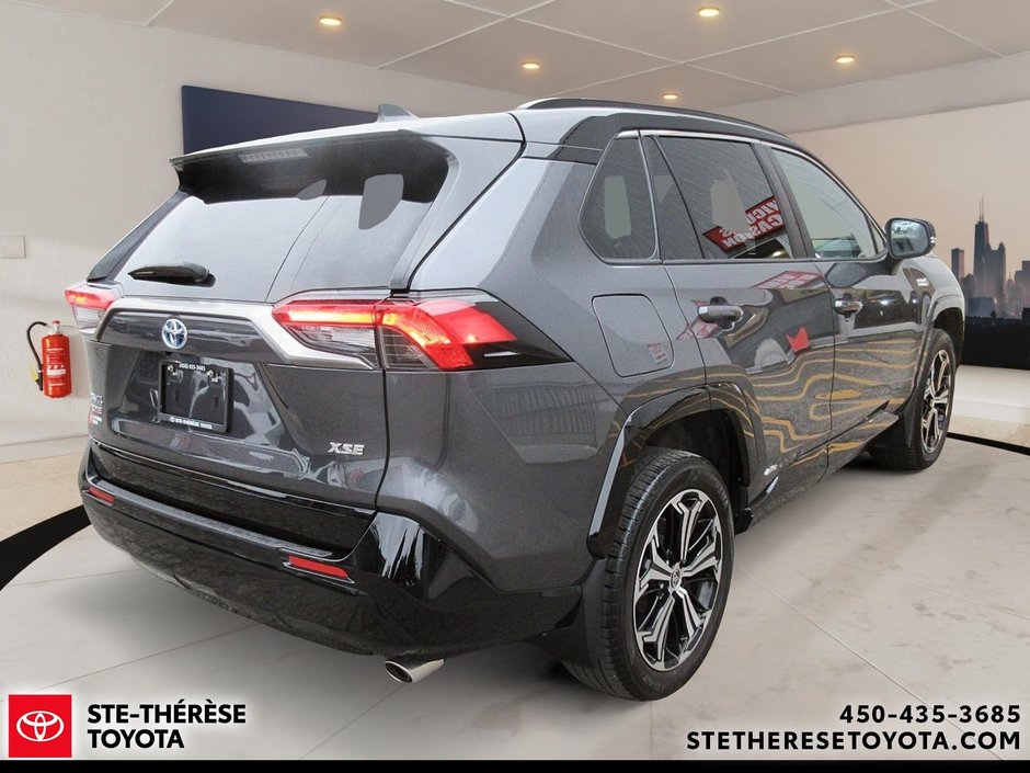 Toyota RAV4 Prime XSE 2023-4