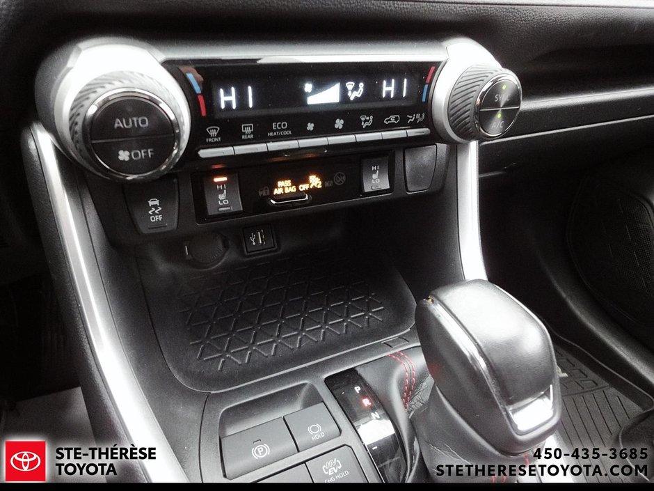 2024 Toyota RAV4 Prime SE branchable-16