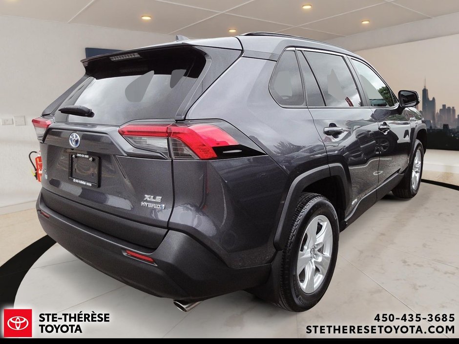Toyota RAV4 Hybrid XLE 2020-8