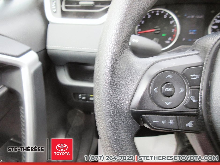 2021 Toyota RAV4 LE-18