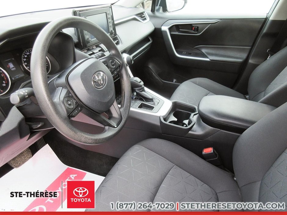 2021 Toyota RAV4 LE-8