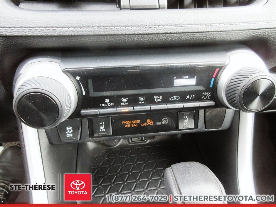 2021 Toyota RAV4 LE-15